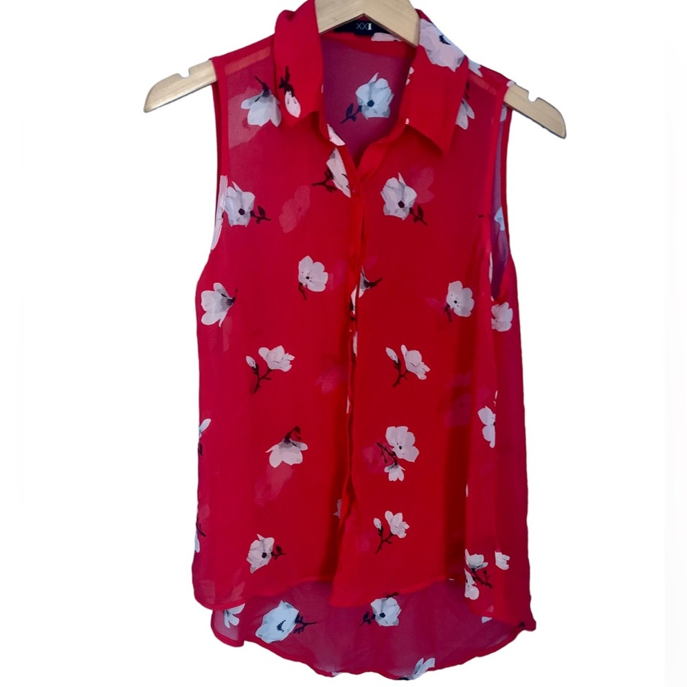 Vintage Y2K Forever 21 Red White Floral Sleeveless Shirt Size S